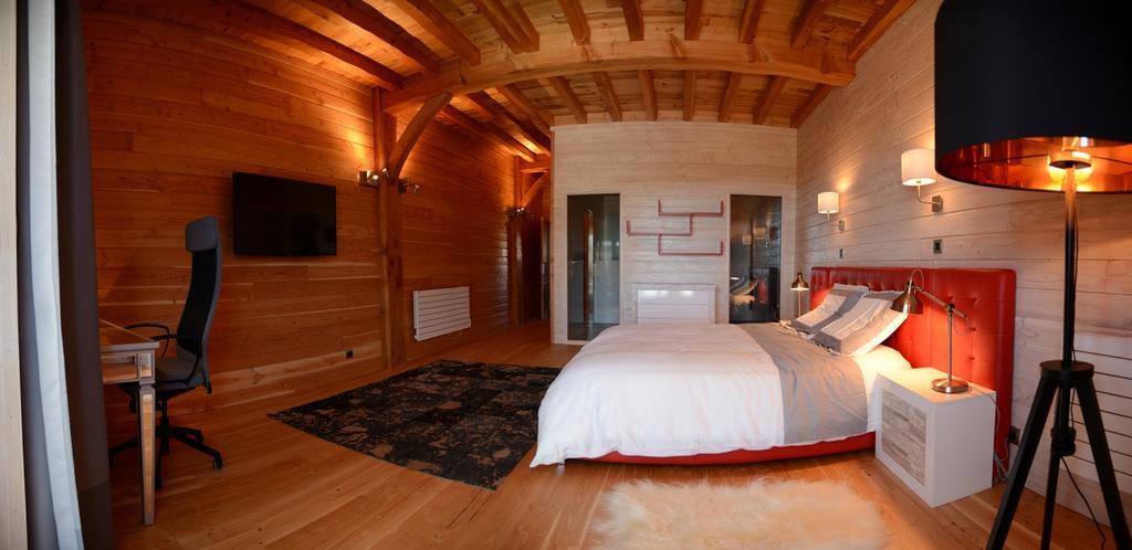 Longes Domaine Du Mont Monnet - Chambre D'Hotes & Gite מראה חיצוני תמונה