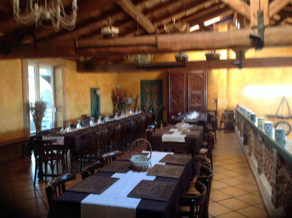 Longes Domaine Du Mont Monnet - Chambre D'Hotes & Gite מראה חיצוני תמונה