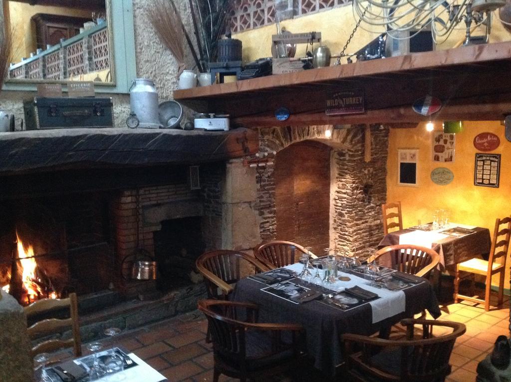 Longes Domaine Du Mont Monnet - Chambre D'Hotes & Gite מראה חיצוני תמונה