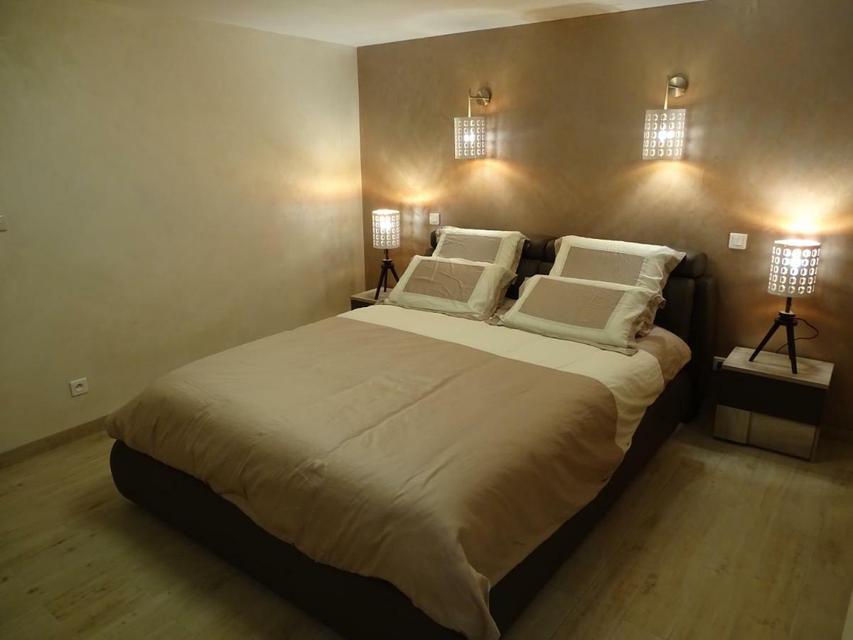 Longes Domaine Du Mont Monnet - Chambre D'Hotes & Gite מראה חיצוני תמונה