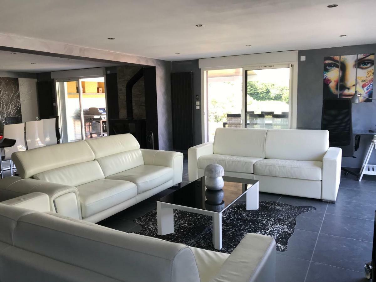 Longes Domaine Du Mont Monnet - Chambre D'Hotes & Gite מראה חיצוני תמונה